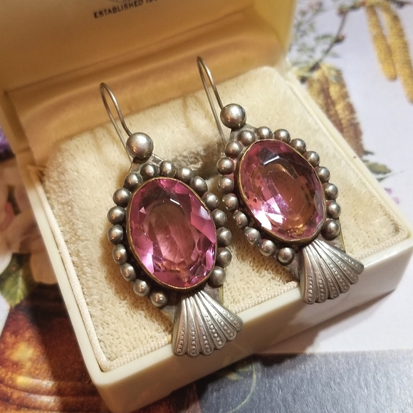 Early 1800s GEORGIAN Pink Paste Stone Earrings - Picture 2 of 7